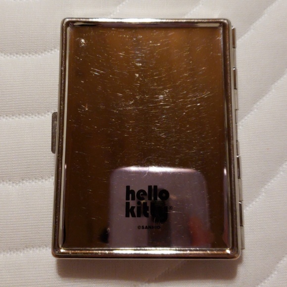 Hello Kitty Mirror and Money Holder - Picture 2 of 3